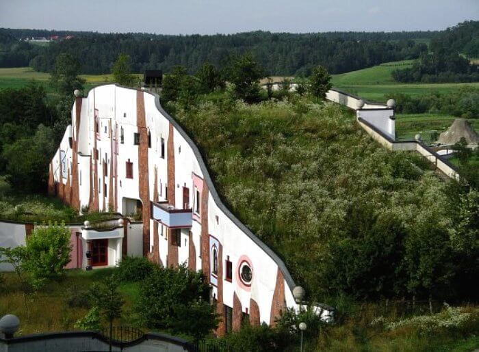 Hundertwasser - Thermal Village, Blumau, Austria, 1993-97 Hundertwasser ...