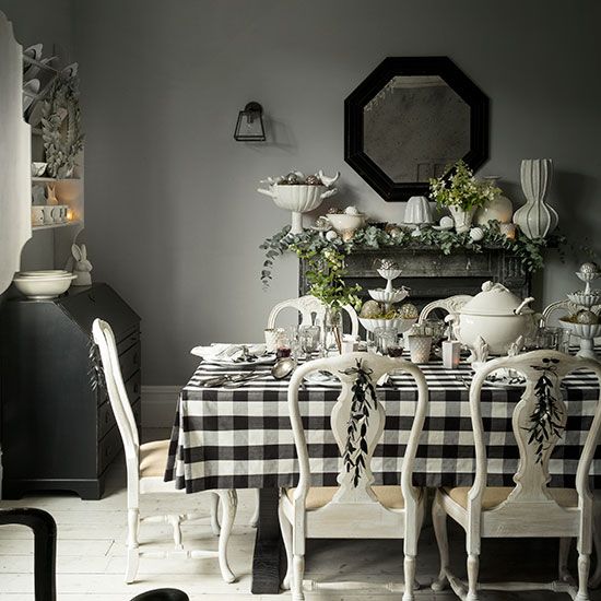 Black and white Christmas dining room | Christmas dining room, Black ...