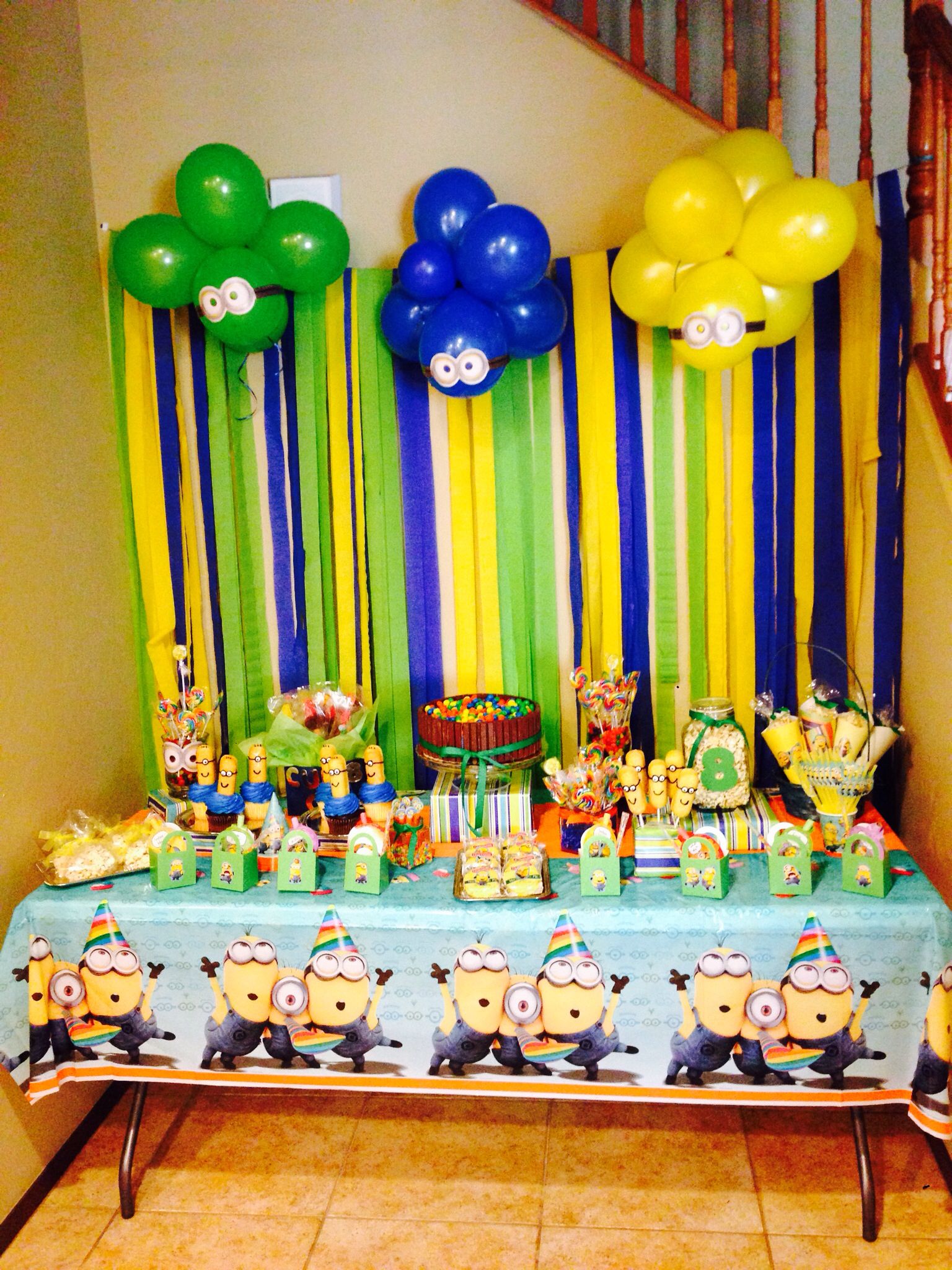 Minion Theme Birthday Party. Minion Twinkies. Kitkat Cake