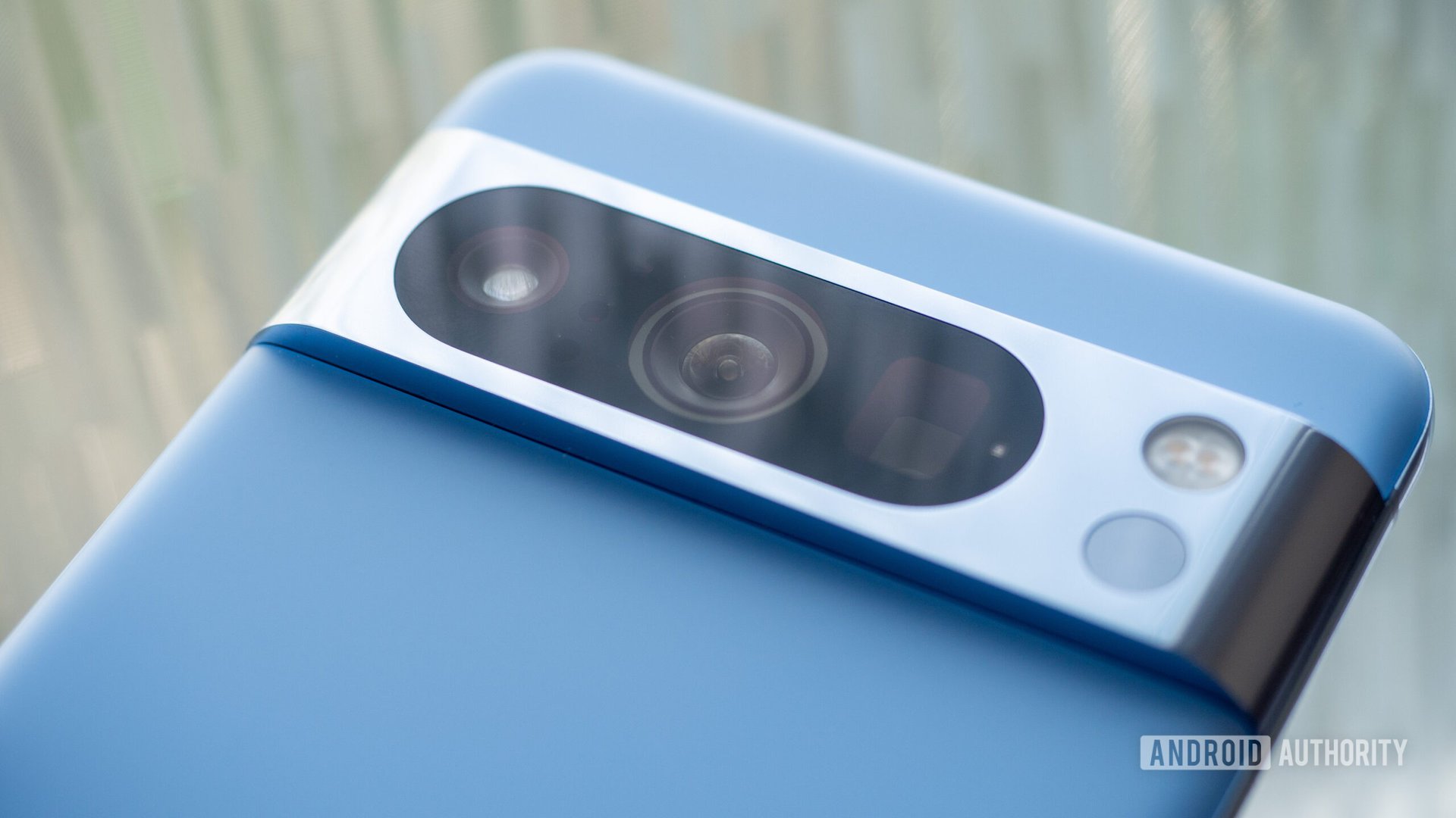 google pixel 8 pro bay blue camera