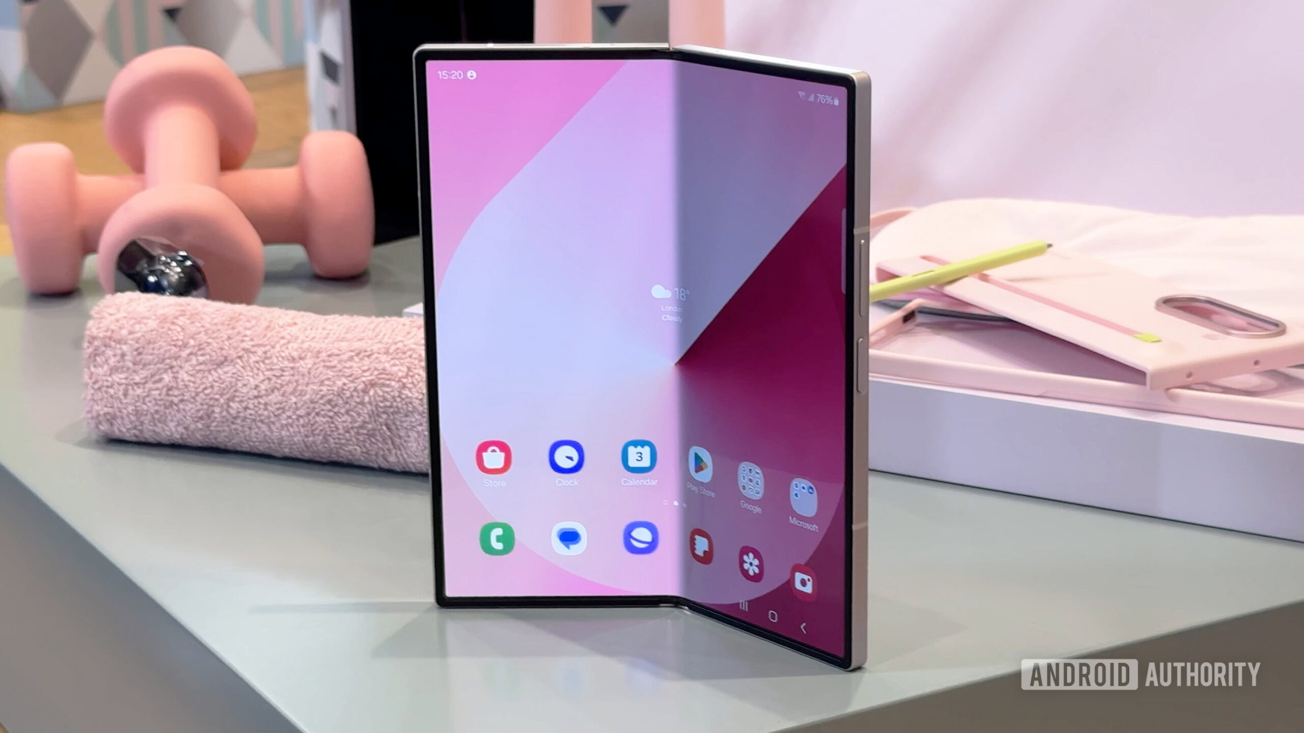 samsung galaxy z fold 6 hands on open v