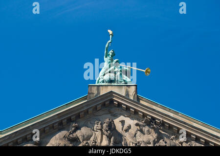 Europe, Germany, North Rhine-Westphalia, Bonn, zoological research museum Alexander Koenig, gable frieze, , Europa, Deutschland, Nordrhein-Westfalen,  Stock Photo