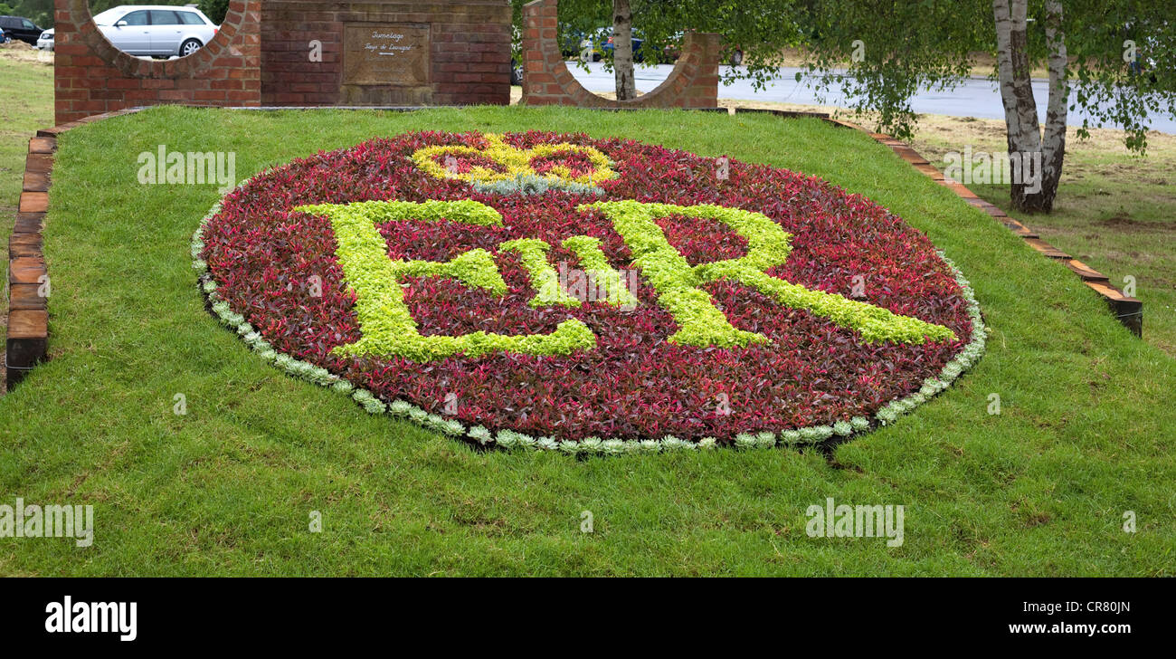 royal emblem in flowers a floral tribute to 60 years on the throne Stock Photo