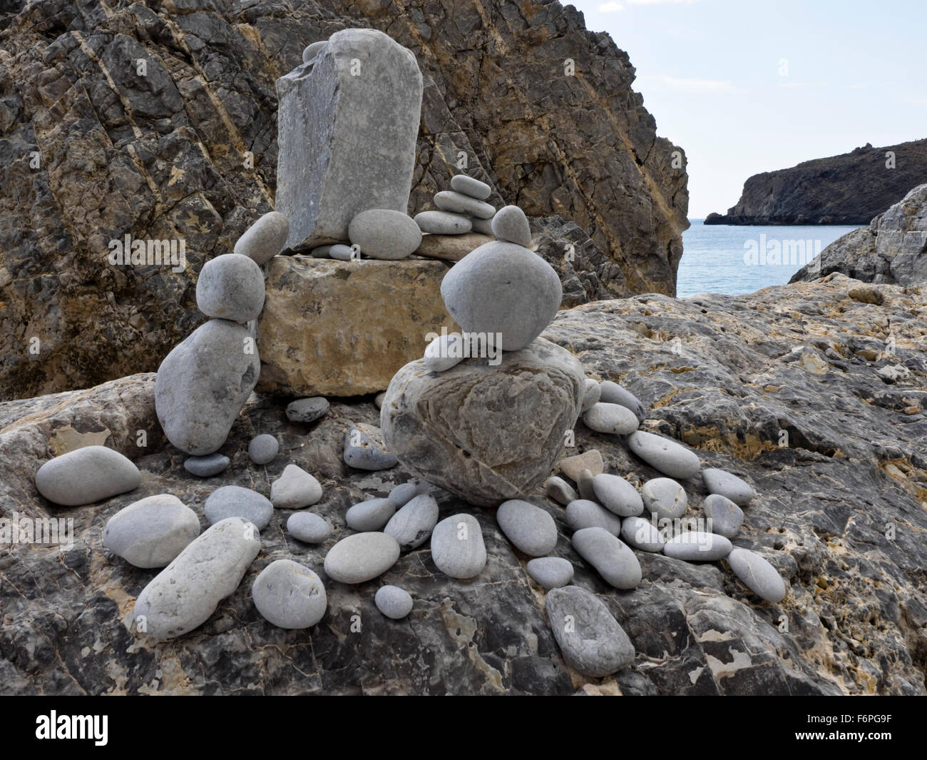 Steinmännchen am E4 Europäischer Fernwanderweg, Kreta Stock Photo