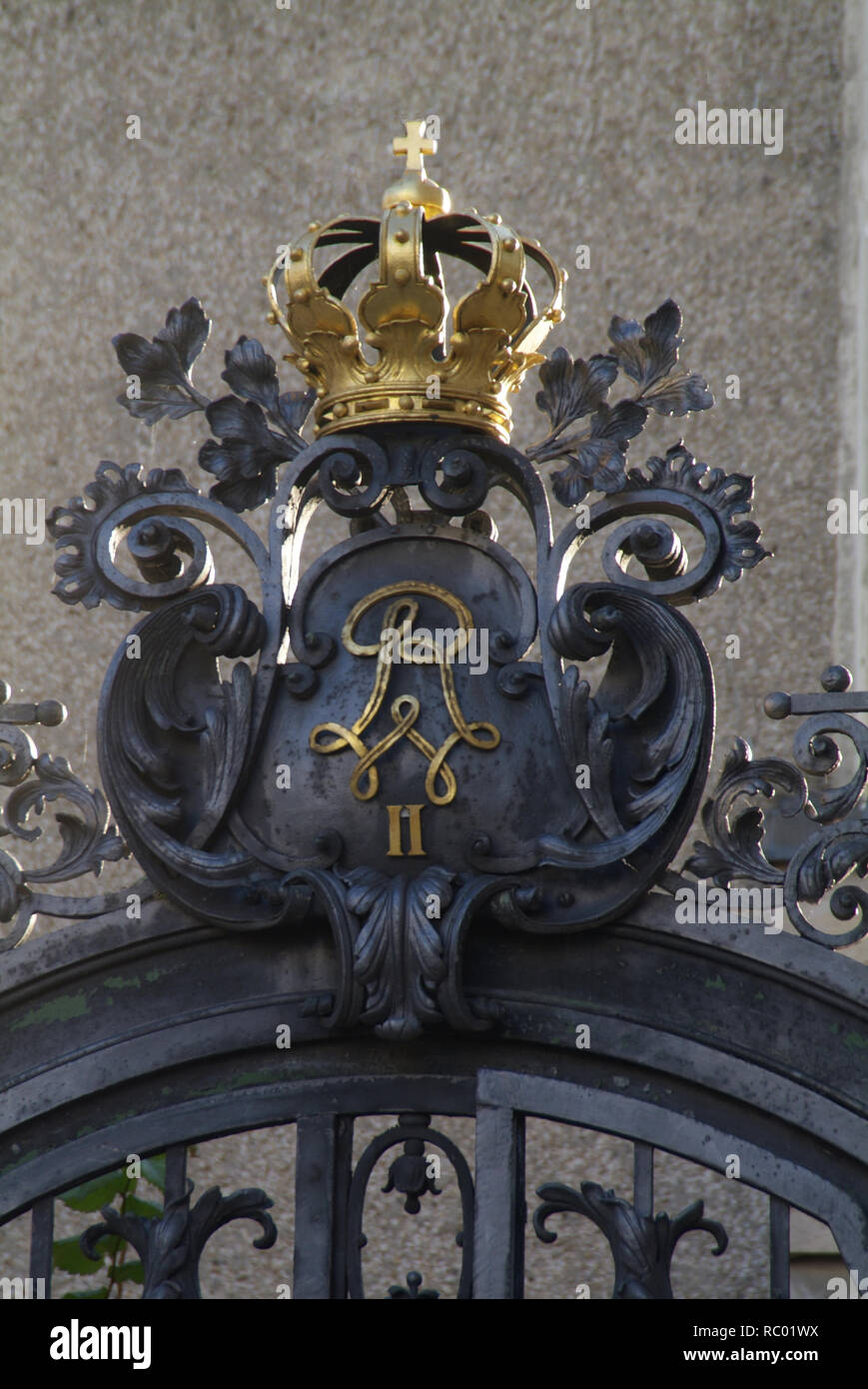 Tor mit königlichem Wappen, Potsdam, Brandenburg, Deutschland, Europa | gate with royal emblem, Potsdam, Brandenburg, Germany,  Europe Stock Photo