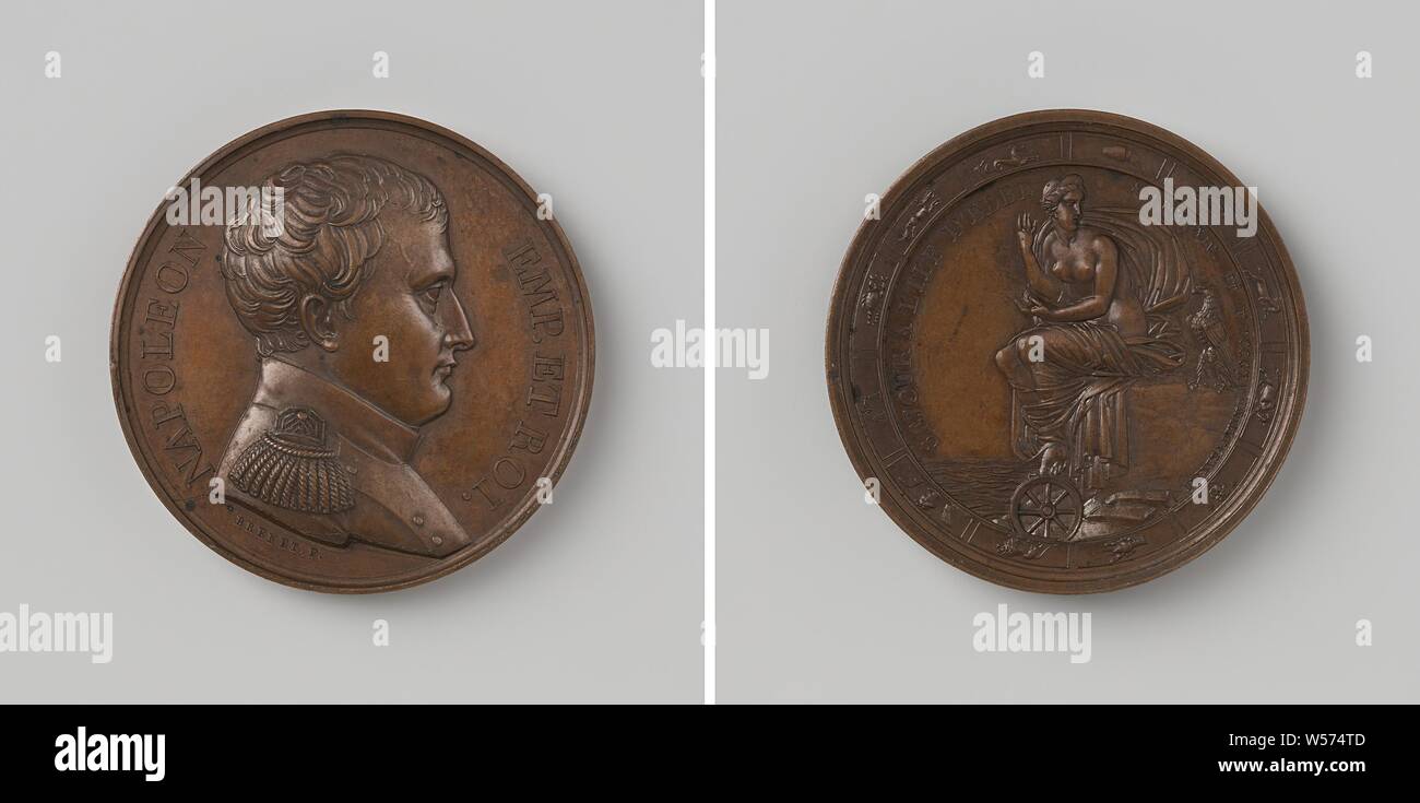 Residence of Napoleon I Bonaparte, Emperor of the French on Elba, Bronze Medal. Front: man's bust inside the inside. Reverse: veiled woman sitting next to eagle with her foot resting on a wheel, in the background of the sea, inside a circle and zodiac, Elba, Napoleon I Bonaparte (Emperor of the French), Nicolas Guy Antoine Brenet, Paris, 1815, bronze (metal), striking (metalworking), d 4.1 cm × w 35.24 Stock Photo