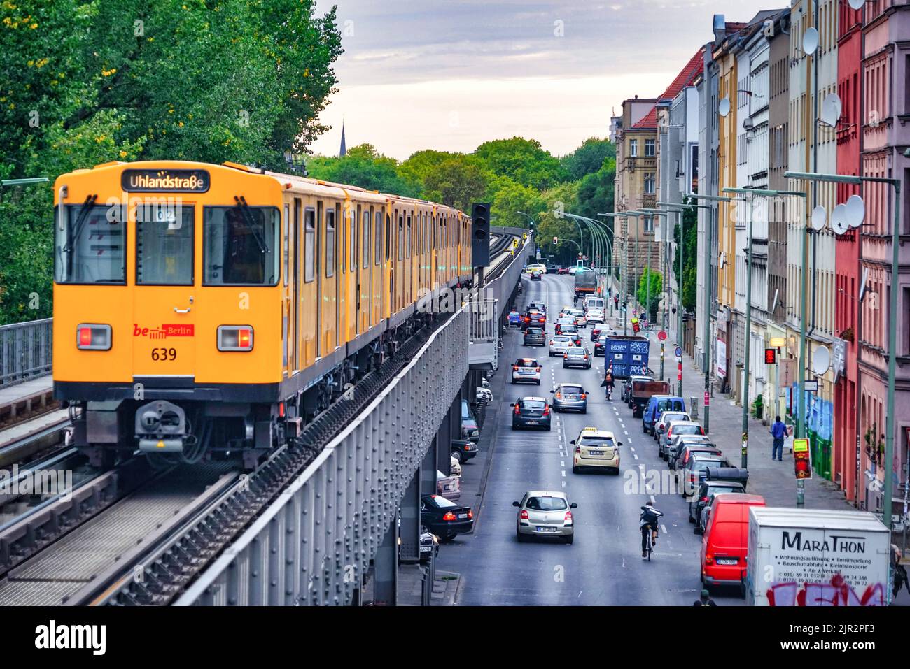 Berlin Kreuzberg U1 mit BVG Stockfoto