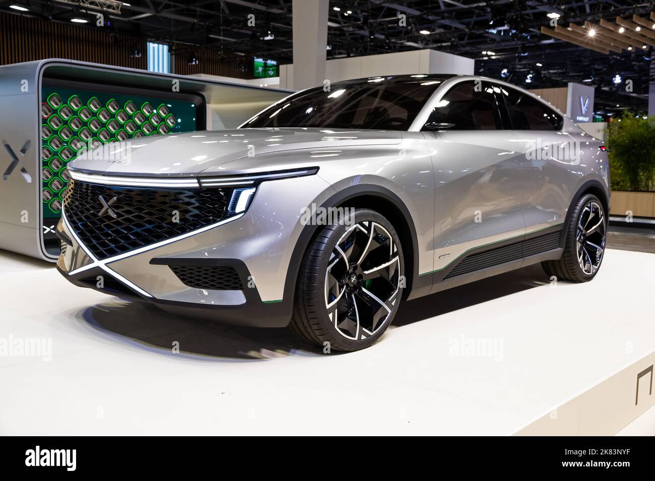 Namx HUV Wasserstoff-Brennstoffzellenwagen auf dem Pariser Automobilsalon, Frankreich - 17. Oktober 2022. Stockfoto