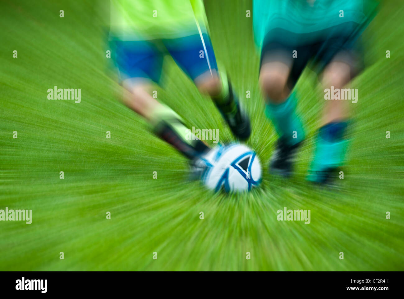 Jungen-Jugend-Fußball-Spiel. Stockfoto