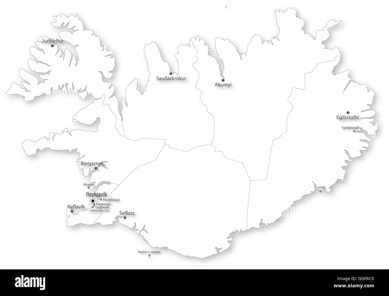 Karte von Island mit Regionen und Hauptstädte auf weiß. Stockfoto