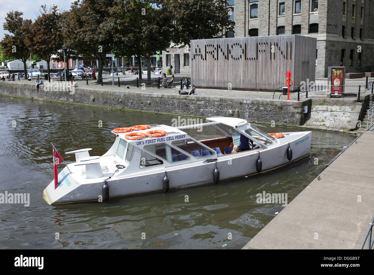 Großbritanniens erste Wasserstoff-Brennstoffzelle ferry, Hydrogenesis, in Bristol Docks. Stockfoto