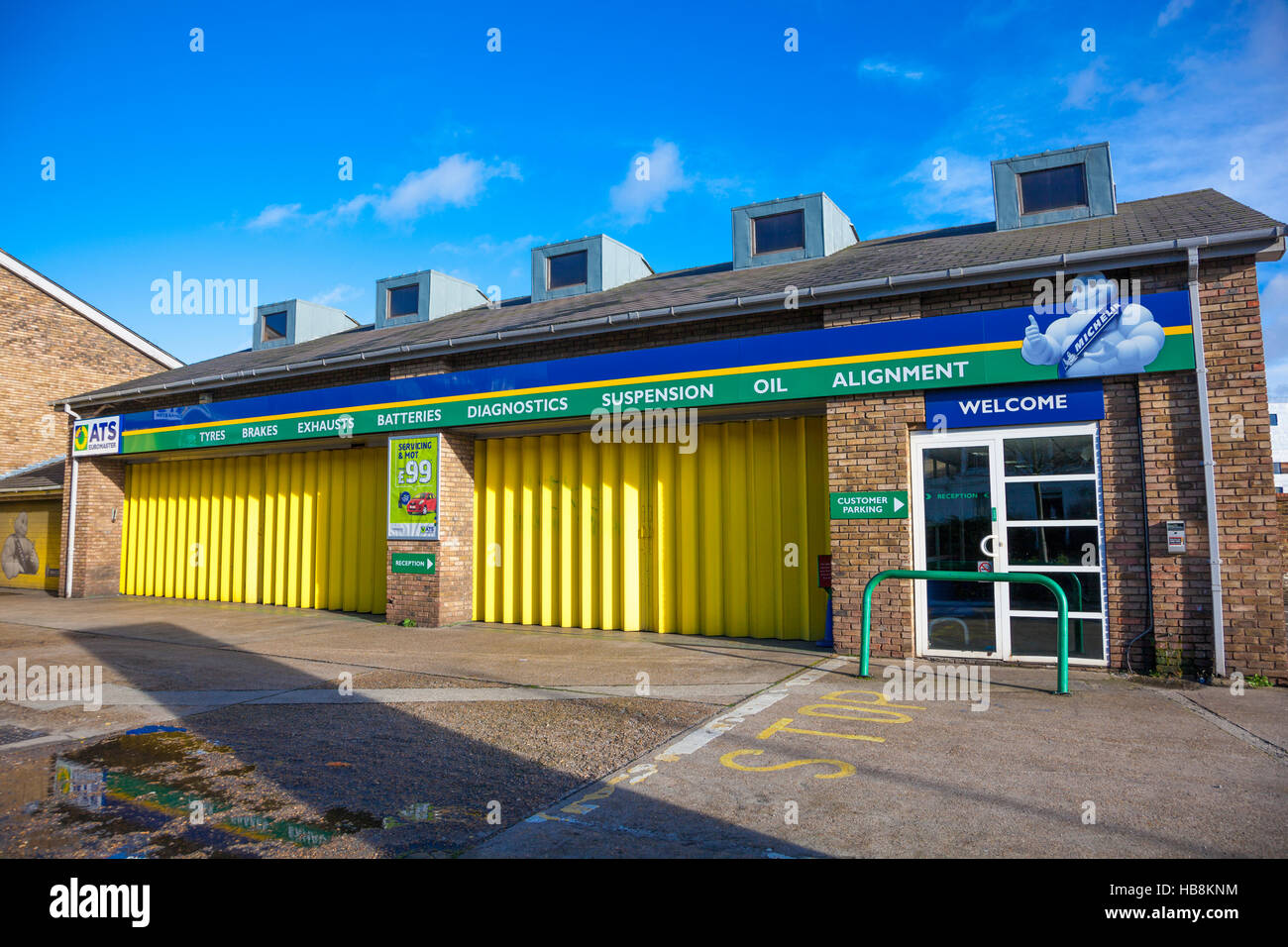 Auto-Reparatur-Werkstatt Stockfoto