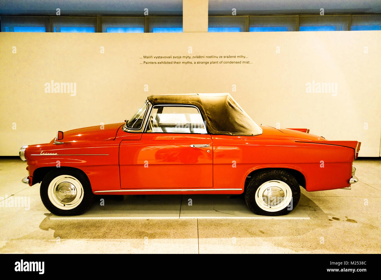 Auto Skoda Felicia 1961, das tschechische Design, veletrzni Palac, National Gallery, Prag Holesovice, Tschechische Republik Stockfoto