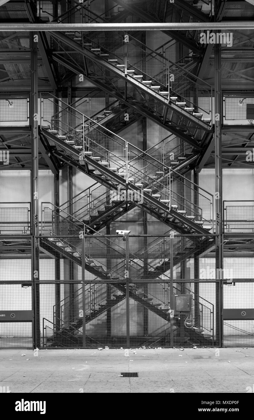 Notausgang - Centre Pompidou, Paris, Frankreich. Stockfoto