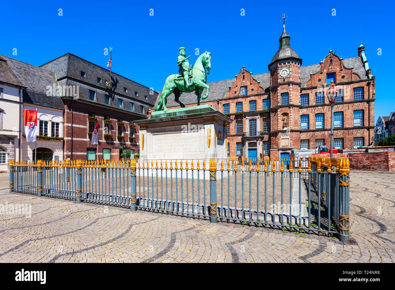 Rathaus oder das alte Rathaus auf dem Marktplatz in der Altstadt Altstadt von Düsseldorf in Deutschland Stockfoto